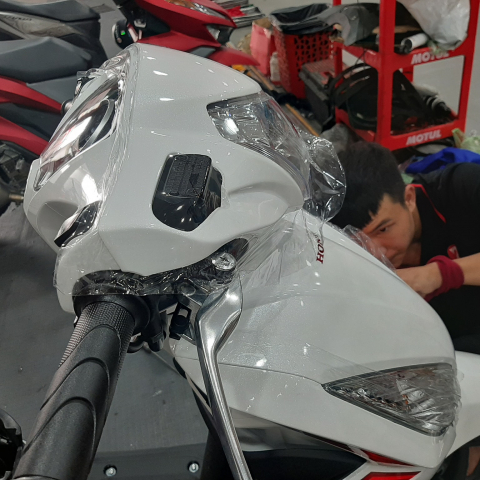 Dán keo trong xe số, côn tay phổ thông dưới 150cc