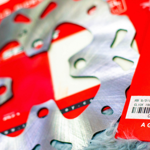 Đĩa thắng RCB cho Vario, Click chính hãng