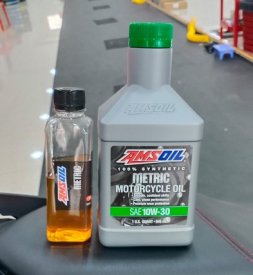 Nhớt chiết lẻ Amsoil 10W30 Synthetic Metric (150ml)