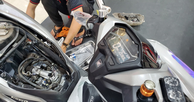 Xe tay ga Vario để lâu ngày không khởi động được phải làm sao?