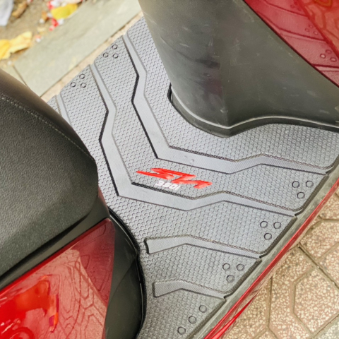 Thảm lót chân cao su cho Honda SH350i