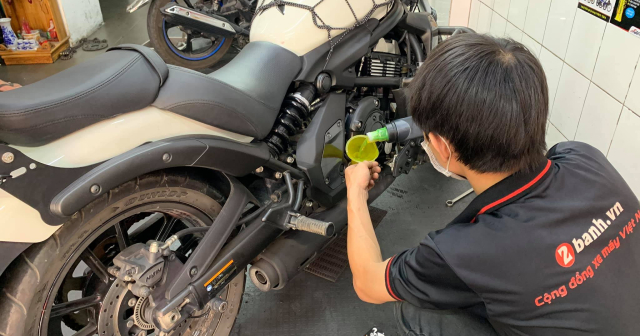 Top 4 nhớt tốt cho xe Kawasaki Vulcal S 650 bán chạy nhất Shop2banh