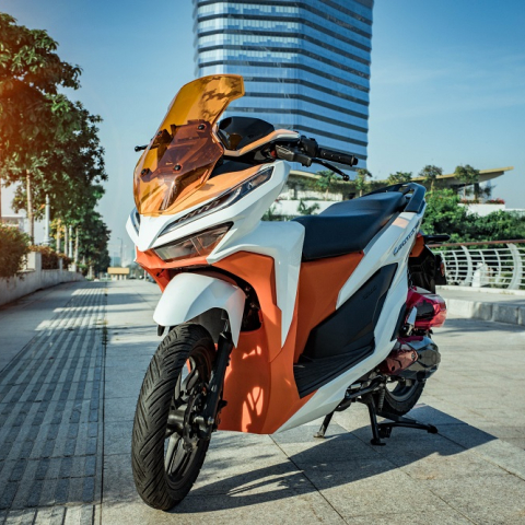 Kính chắn gió Zhi.pat cho Vario, Click 2018 - 2022 phong cách Touring chính hãng