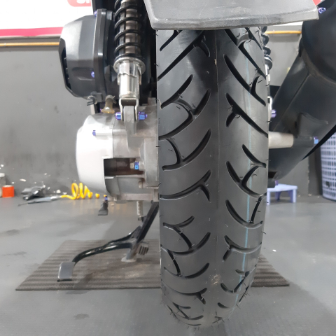 Metzeler 120/80-16 cho SH