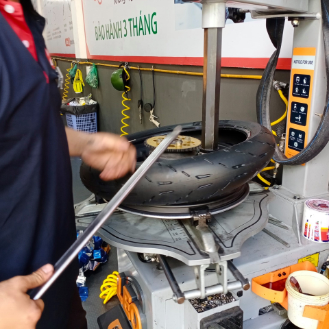 Vỏ Michelin City Extra 80/90-14