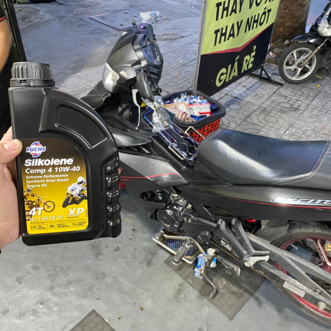 Nhớt Fuchs Comp 4 10W40 XP