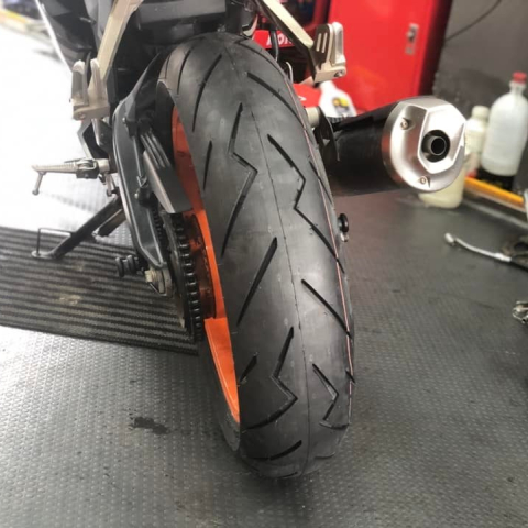 Vỏ xe Champion SHR78 chính hãng 150/60-17