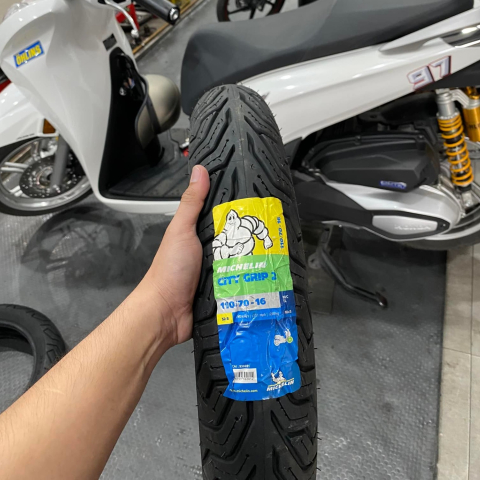 Vỏ Michelin City Grip 2 size 110/70-16