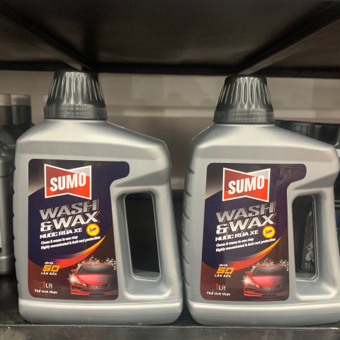 Nước rửa xe bảo vệ màu sơn Sumo