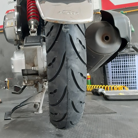 Vỏ Dunlop D307 size 100/90-14 