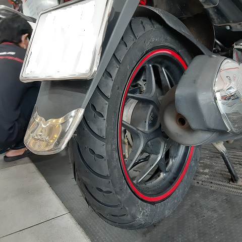 Vỏ Dunlop D307 size 100/90-14 