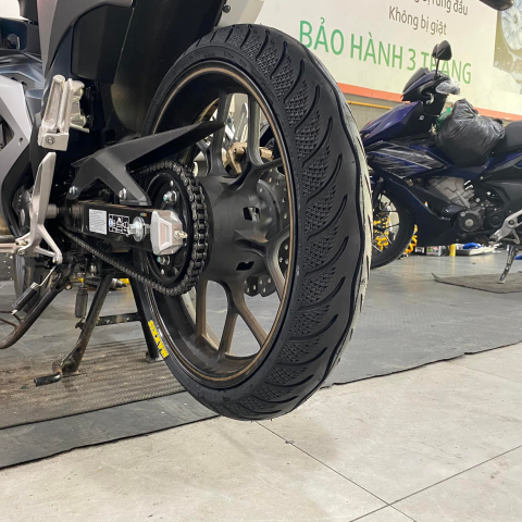 Vỏ Maxxis 100/70-17 gai kim cương 3D