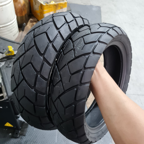 Vỏ Maxxis 110/70-11 gai M6017