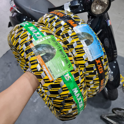 Vỏ Maxxis 110/70-11 gai M6017