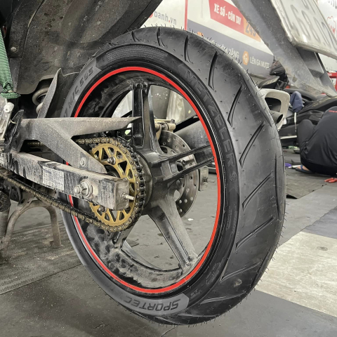 Vỏ Metzeler 120/70-17