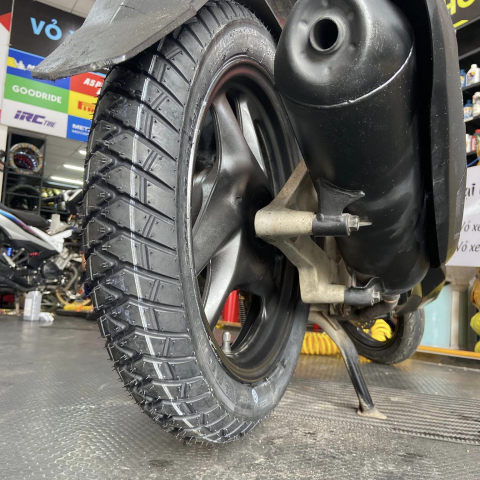 Vỏ Michelin Anakee Street 90/90-14