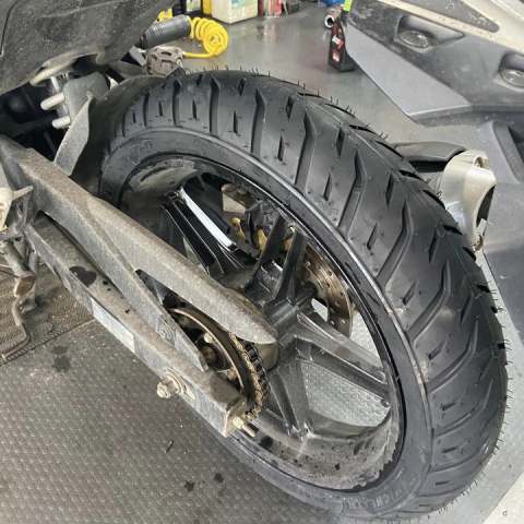 Vỏ Michelin Pilot Street 2 size 120/70-17