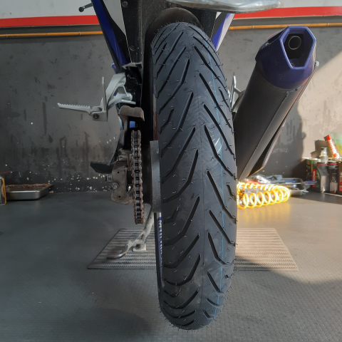 Vỏ Pirelli 110/70-17 Angel City