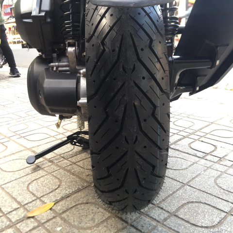 Vỏ Pirelli 140/70-14 Angel Scooter