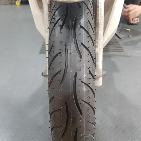 Vỏ Metzeler 70/90-14