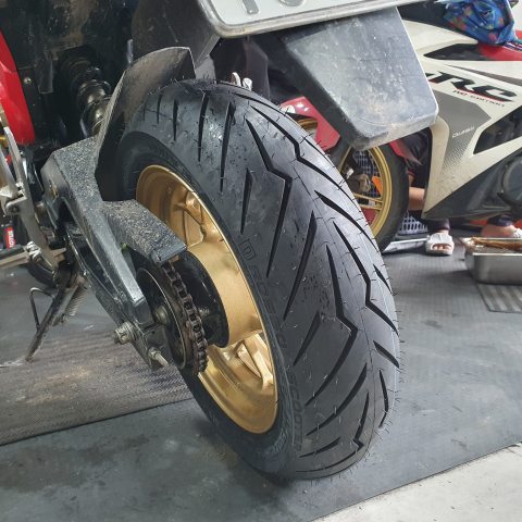 Vỏ Pirelli 130/70-12 Diablo Rosso Scooter