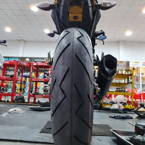 Vỏ xe Champion SHR78 chính hãng 150/60-17