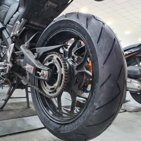 Vỏ xe Champion SHR78 chính hãng 150/60-17