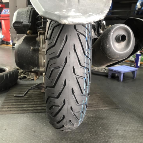 Vỏ xe Champion SHR79 chính hãng 120/70-12