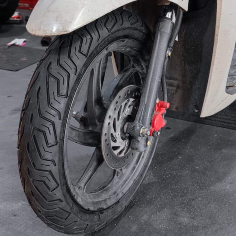 Vỏ xe Champion SHR79 chính hãng 80/90-14