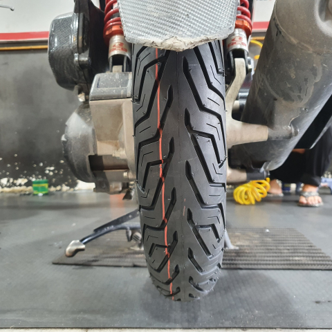 Vỏ xe Champion SHR79 chính hãng 90/90-14