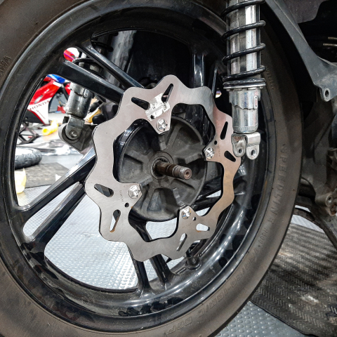 Bộ ốc đĩa Salaya inox cho Honda SH, Raider, Satria (8 con)