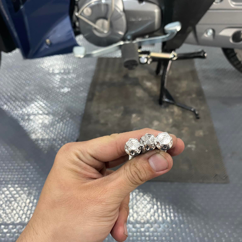 Bộ ốc nồi Salaya inox cho Exciter 135 (5 số)