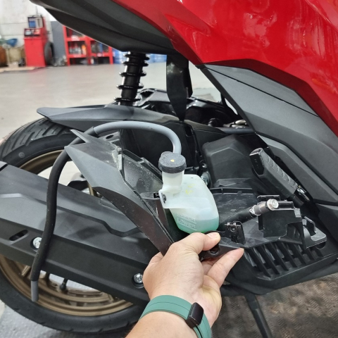 Dè con chắn bùn sau chính hãng Honda cho AB 2020, Vario, Click
