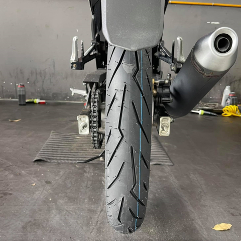 Vỏ Pirelli 80/90-17 Diablo Rosso Sport