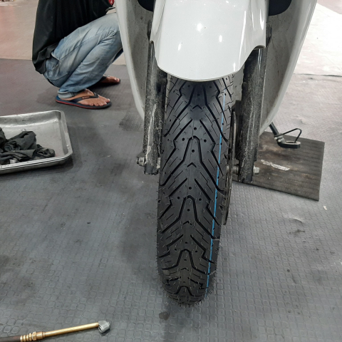 Lốp Pirelli Angel Scooter (100/80-16 - 120/80-16)