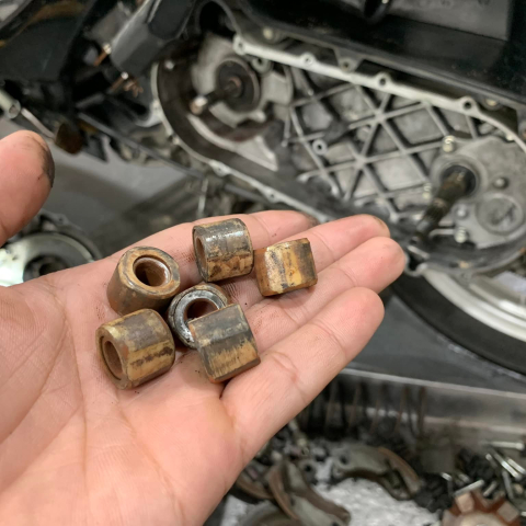 Vệ sinh nồi xe tay ga Honda, Yamaha