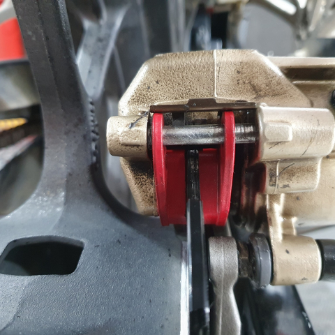 Bố thắng đĩa sau RCB cho Honda Winner chính hãng