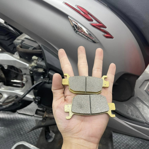 Bố thắng đĩa sau Elig cho Vario 160, SH125i, SH150i, SH300i, SH350i