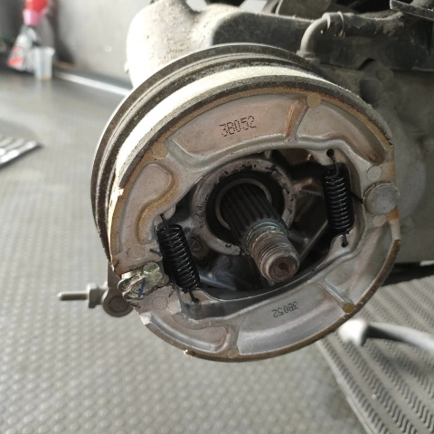 Bố thắng đùm sau Elig cho AB, PCX, Lead, SH Mode, Click, Vario, Vision