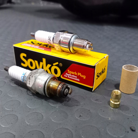 Bugi Sovko 3 chấu A6TJC chân ngắn chính hãng