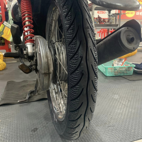 Vỏ Maxxis có ruột 3D (2.50-17 - 2.75-17)