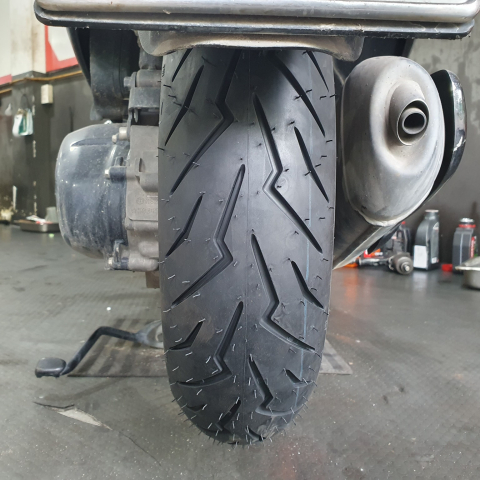 Vỏ Pirelli 120/70-12 Diablo Rosso Scooter