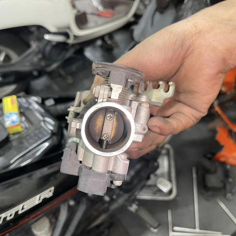 Vệ sinh họng xăng cho xe Honda, Yamaha