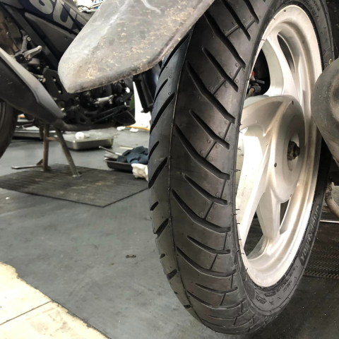 Lốp CEAT Gripp Max (80/90-14 - 90/90-14)