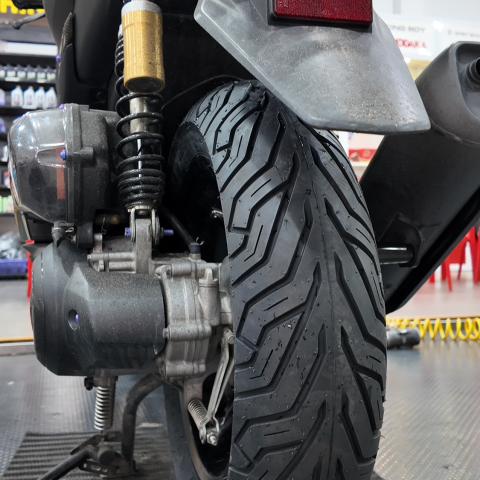 Vỏ Deli Urban Grip 140/70-14 