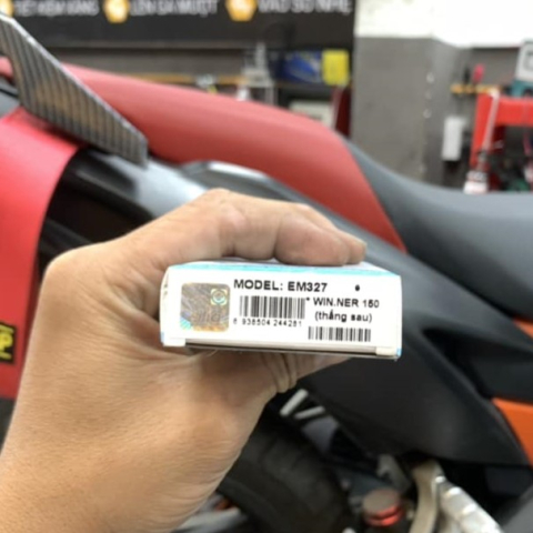 Bố thắng đĩa sau Elig cho Winner, Winner X