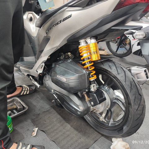 Phuộc Ohlins HO 831 cho Vario, Click 125/150  chính hãng