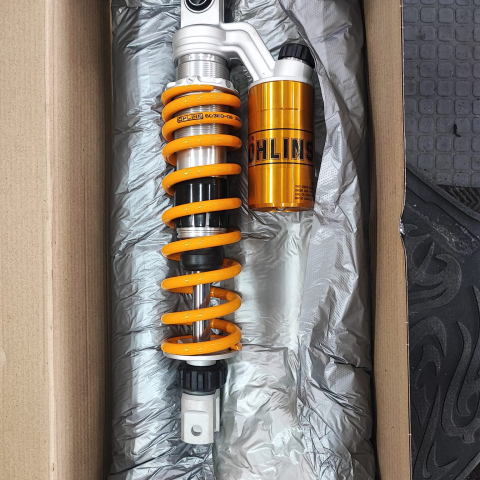Phuộc Ohlins HO 831 cho Vario, Click 125/150  chính hãng