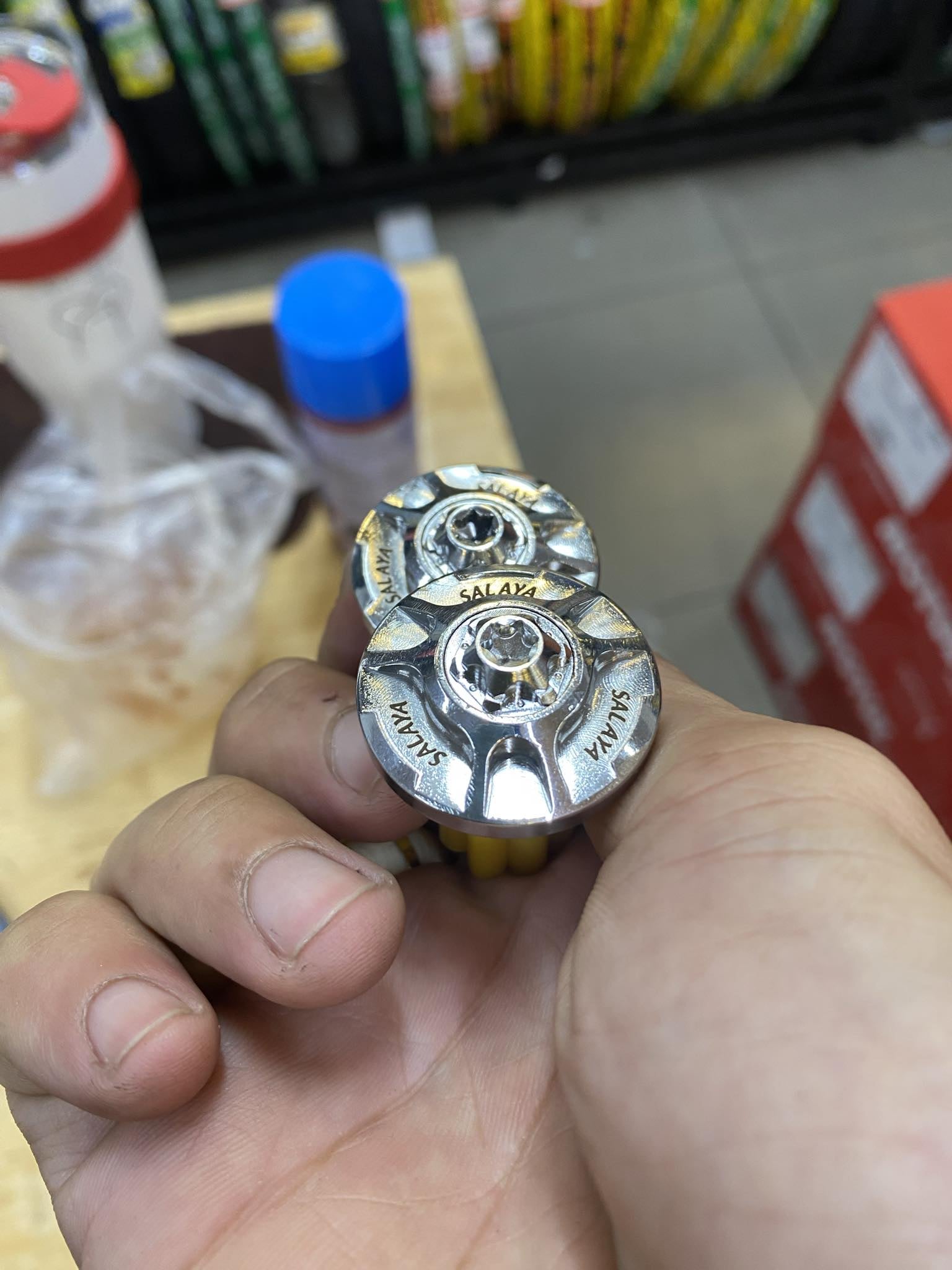 Gù dẹp inox Salaya 3 cạnh