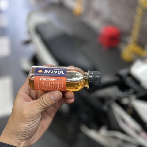 Nhớt chiết lẻ Repsol Racing 10W40 (100ml)